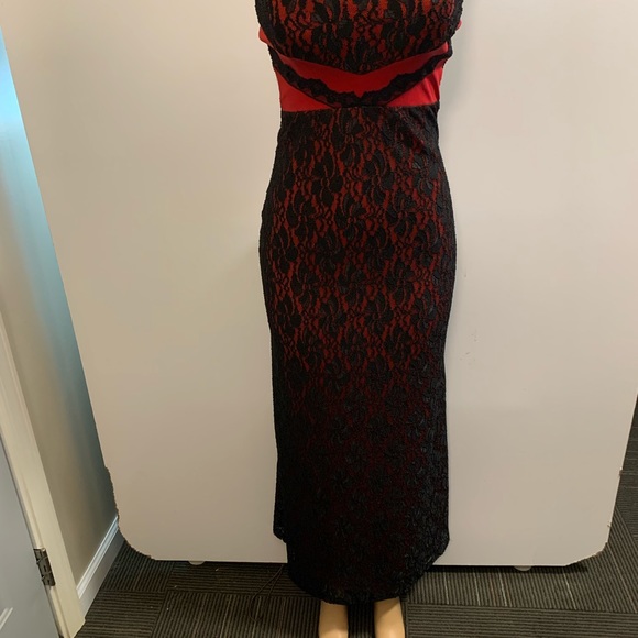 Women junior black- red strapless lace bodycon maxi dress size (M)  sleeveless - Picture 10 of 10